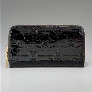 Tory Burch Wallet - like new